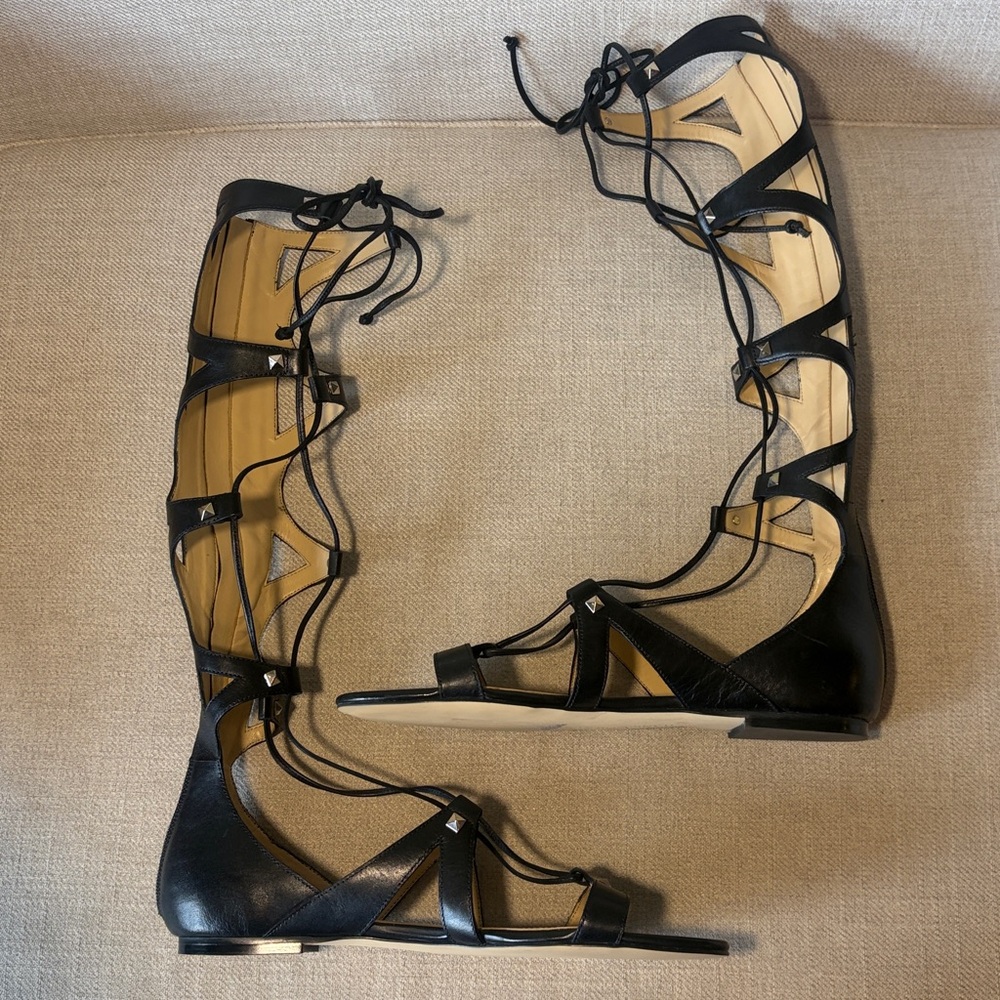 Ivanka Trump Size 8.5 Camila Tall Black Leather Silver Studded Gladiator Sandals - Picture 15 of 15